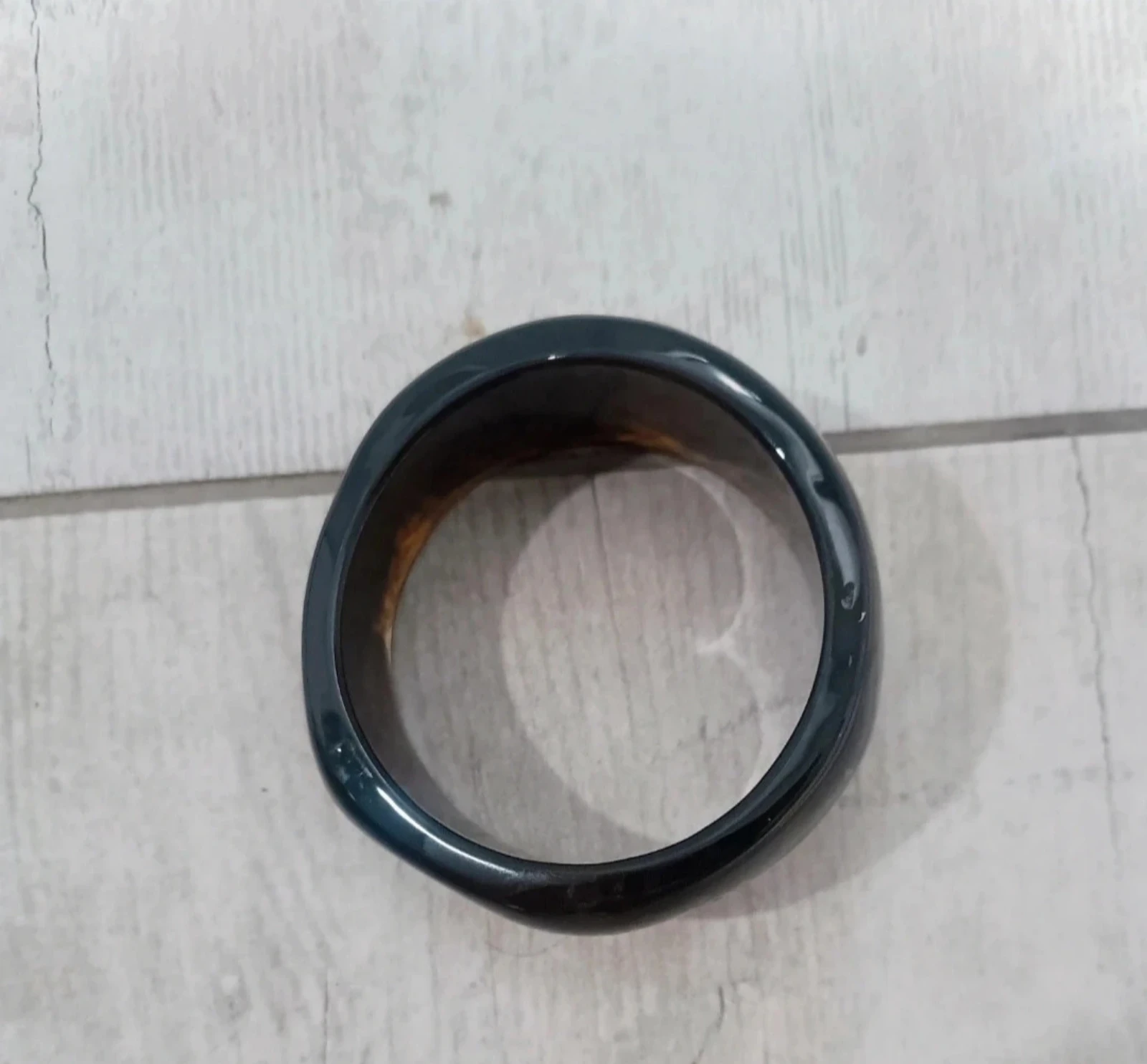 Bracelet en résine marron. Neuf ! – photo 3
